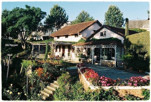 Gallery - Terrasse Des Roses