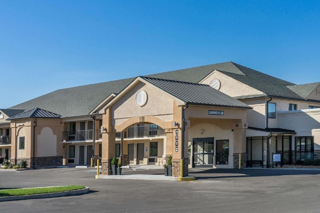 Gallery - Baymont By Wyndham Clarksville