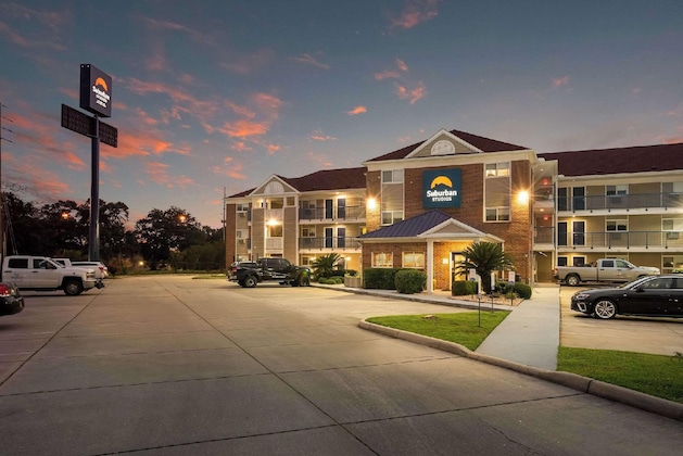Gallery - Suburban Studios Biloxi North Area
