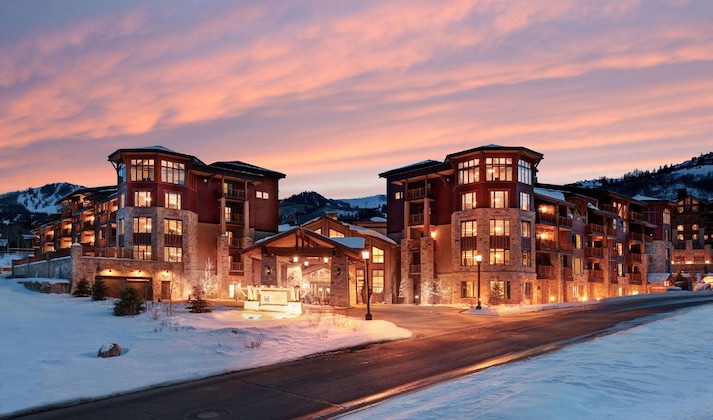Gallery - Sunrise Lodge Hilton Grand Vacations Club