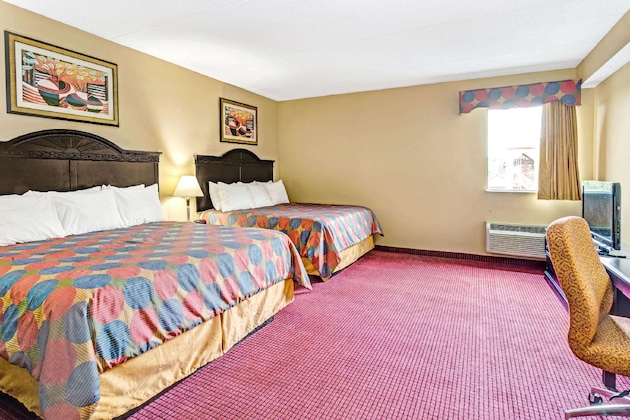 Gallery - Days Inn & Suites By Wyndham Jeffersonville In