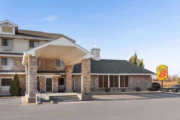 Gallery - Super 8 By Wyndham Joliet I-55 N Chicago