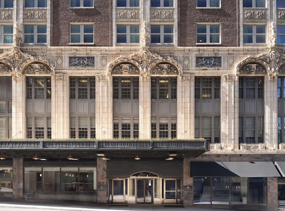 Gallery - Hotel Phillips Kansas City, Curio Collection By Hilton