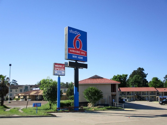 Gallery - Studio 6 Huntsville, Tx
