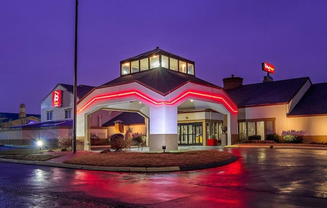 Gallery - Red Roof Inn Plus+ & Suites Knoxville West – Cedar Bluff