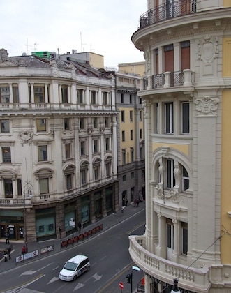 Gallery - Rome King Suite