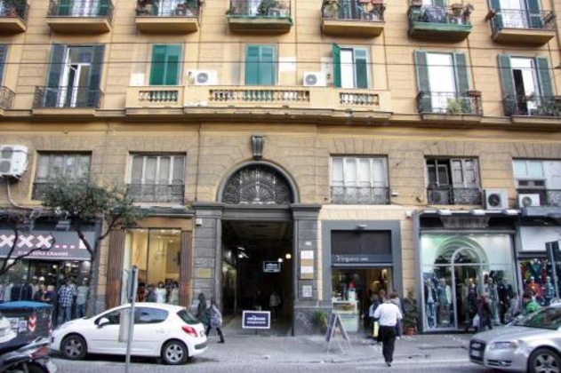 Gallery - Viaggio A Napoli B&B
