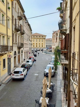 Gallery - Truly Verona
