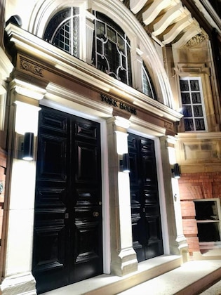Gallery - Goodramgate Apartments
