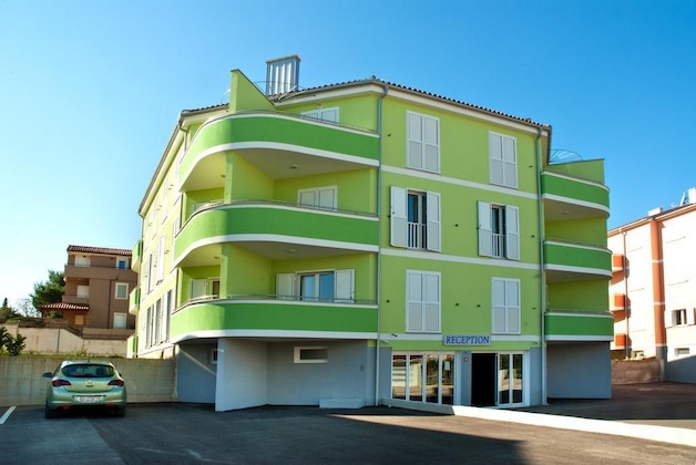 Gallery - Apartments Premantura Dom