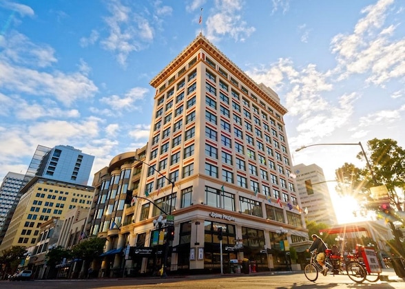 Gallery - Gaslamp Plaza Suites