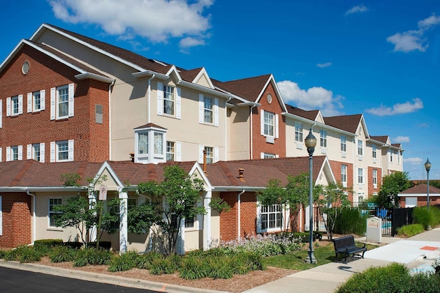 Gallery - Sonesta Simply Suites Detroit Novi