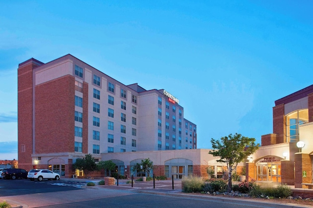 Gallery - Courtyard By Marriott Pueblo Downtown