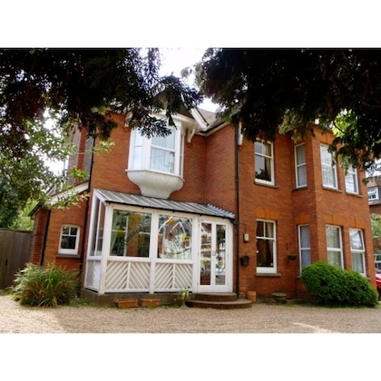 Gallery - Wimblehurst Hotel