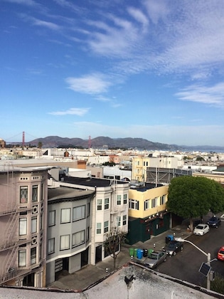 Gallery - Cow Hollow Inn & Suites