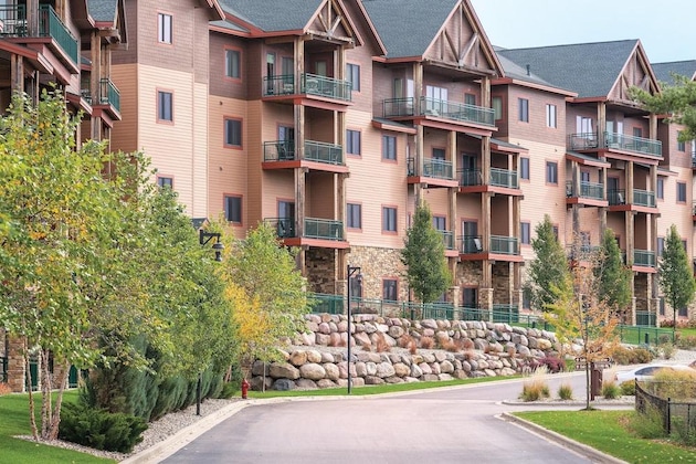 Gallery - Club Wyndham Glacier Canyon