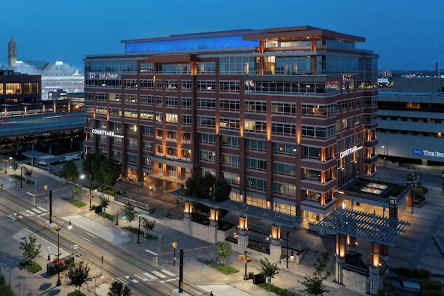 Gallery - Courtyard Buffalo Downtown   Canalside