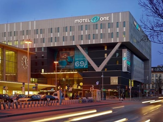 Gallery - Motel One Wien Westbahnhof