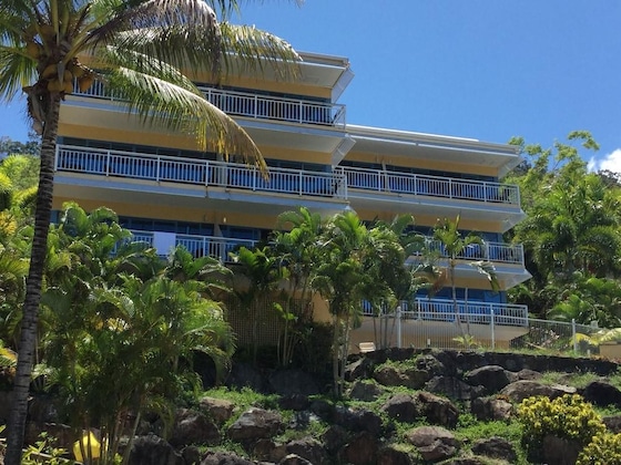 Gallery - Coral Sea Vista Apartments