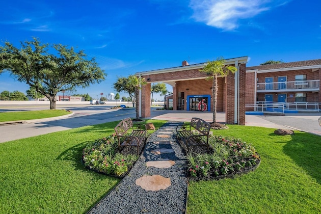 Gallery - Motel 6 Plano, Tx - Plano Northeast