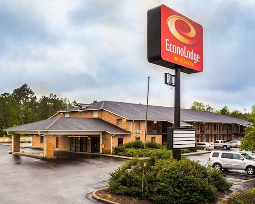 Gallery - Econo Lodge Inn & Suites