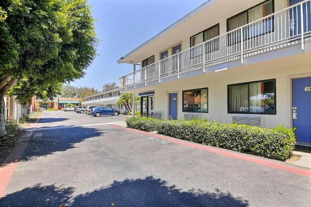 Gallery - Motel 6 Santa Barbara - Goleta