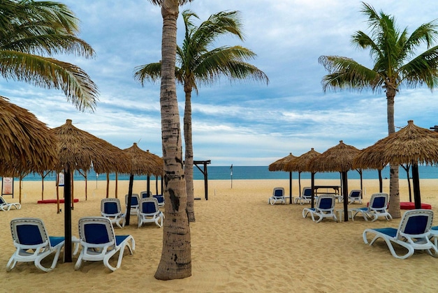 Gallery - Grand Decameron Los Cabos, A Trademark All Inclusive Resort