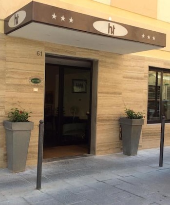 Gallery - Hotel Touring