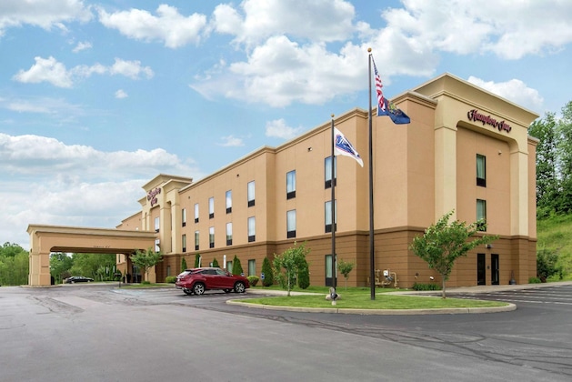 Gallery - Hampton Inn Meadville