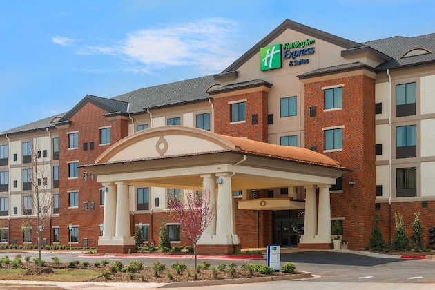 Gallery - Holiday Inn Express & Suites Norman By Ihg