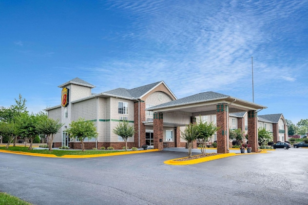 Gallery - Super 8 By Wyndham Salisbury