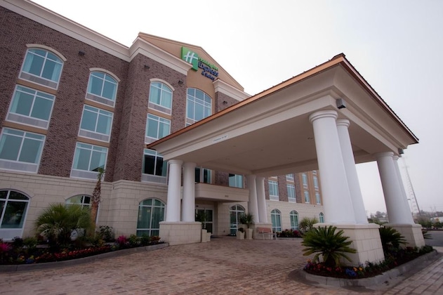 Gallery - Holiday Inn Express Hotel & Suites Charleston Arpt-Conv Ctr, An Ihg Hotel