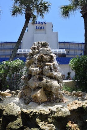 Gallery - Days Inn By Wyndham Panama City Beach Ocean Front