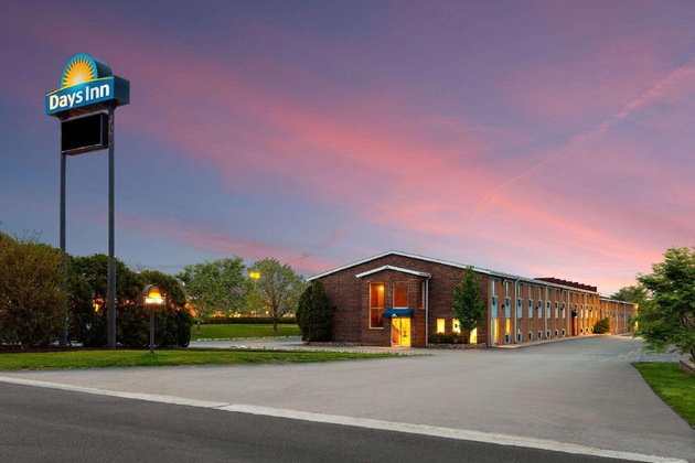 Gallery - Days Inn By Wyndham Rockford