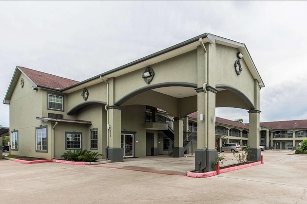 Gallery - Quality Inn & Suites