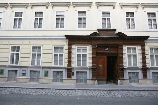 Gallery - La Scala Apartments