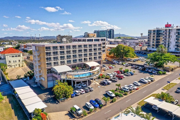 Gallery - The Gladstone Central Hotel