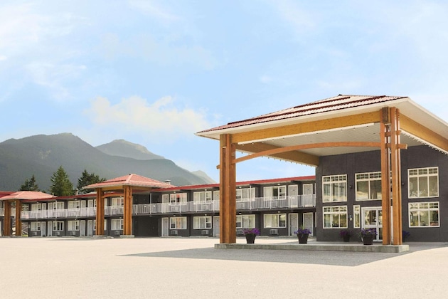 Gallery - Days Inn By Wyndham Golden