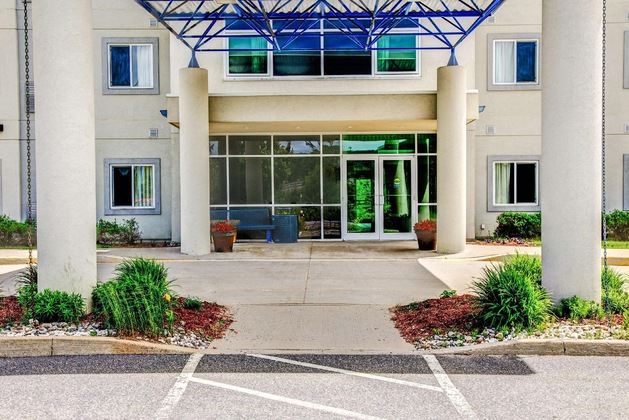 Gallery - Motel 6 Huntsville