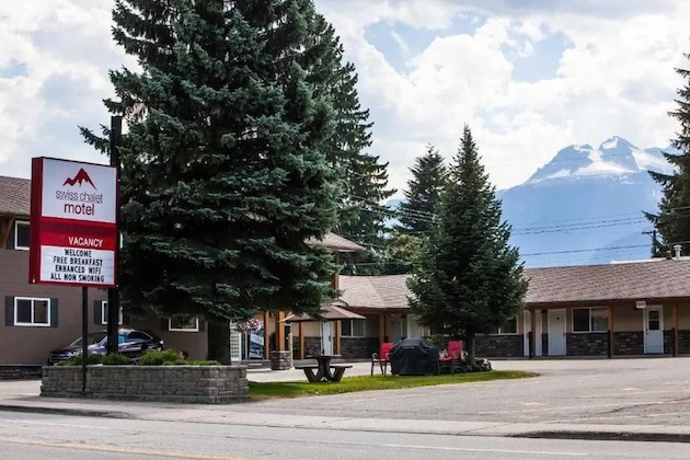 Gallery - Swiss Chalet Motel