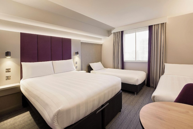 Gallery - Premier Inn London Stansted Airport