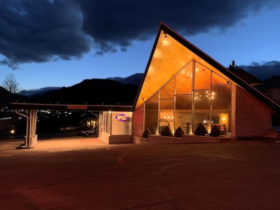 Gallery - Coyote Mountain Lodge