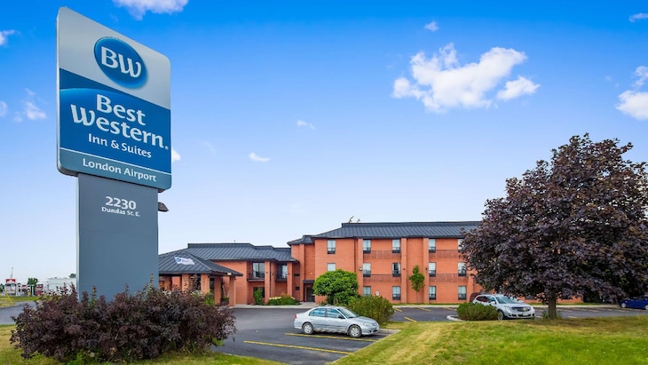 Gallery - Best Western London Airport Inn & Suites