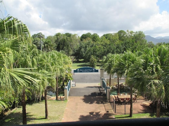 Gallery - Royal Palm Villas Cairns