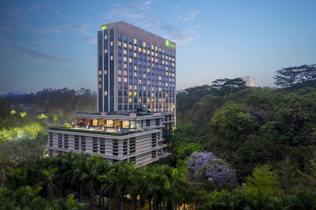 Gallery - Junluxe Hotel Guangzhou Science City-Free Shuttle Bus Service To Guangzhou Canton Fair