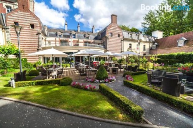 Gallery - Le Château De Beaulieu