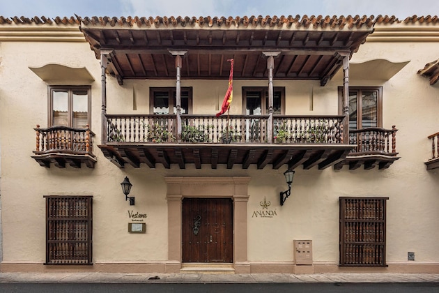 Gallery - Ananda Hotel Boutique
