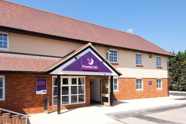 Gallery - Premier Inn London Ruislip