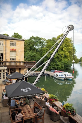 Gallery - The Head Of The River