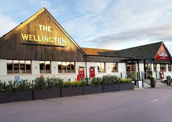 Gallery - The Wellington Hotel By Greene King Inns